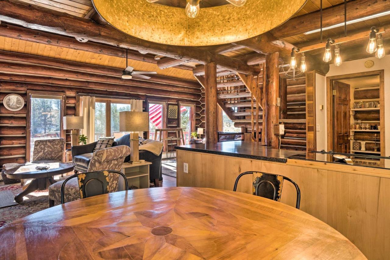 Classic Colorado Log Home With Mountain Views! Florissant Eksteriør billede